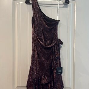 New Lulus Metallic Pink small